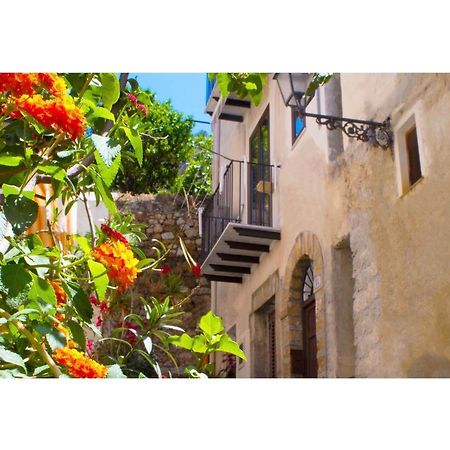 Cortile Osterio XIV Appartement Cefalù Buitenkant foto